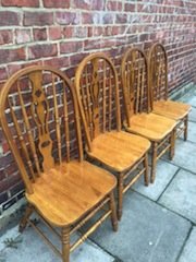 dining chairs.