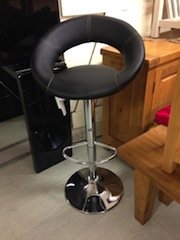 bar stool